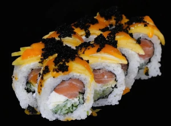 Philadelphia mango salmon(8 szt)