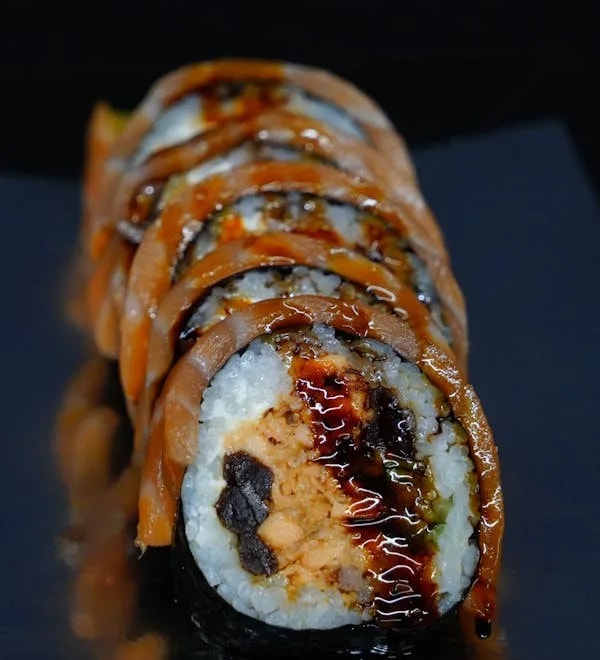 Futomaki baked salmon premium (6 szt)