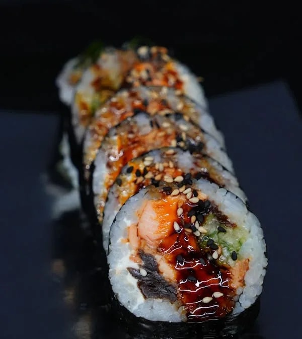 Futomaki baked salmon (6 szt)